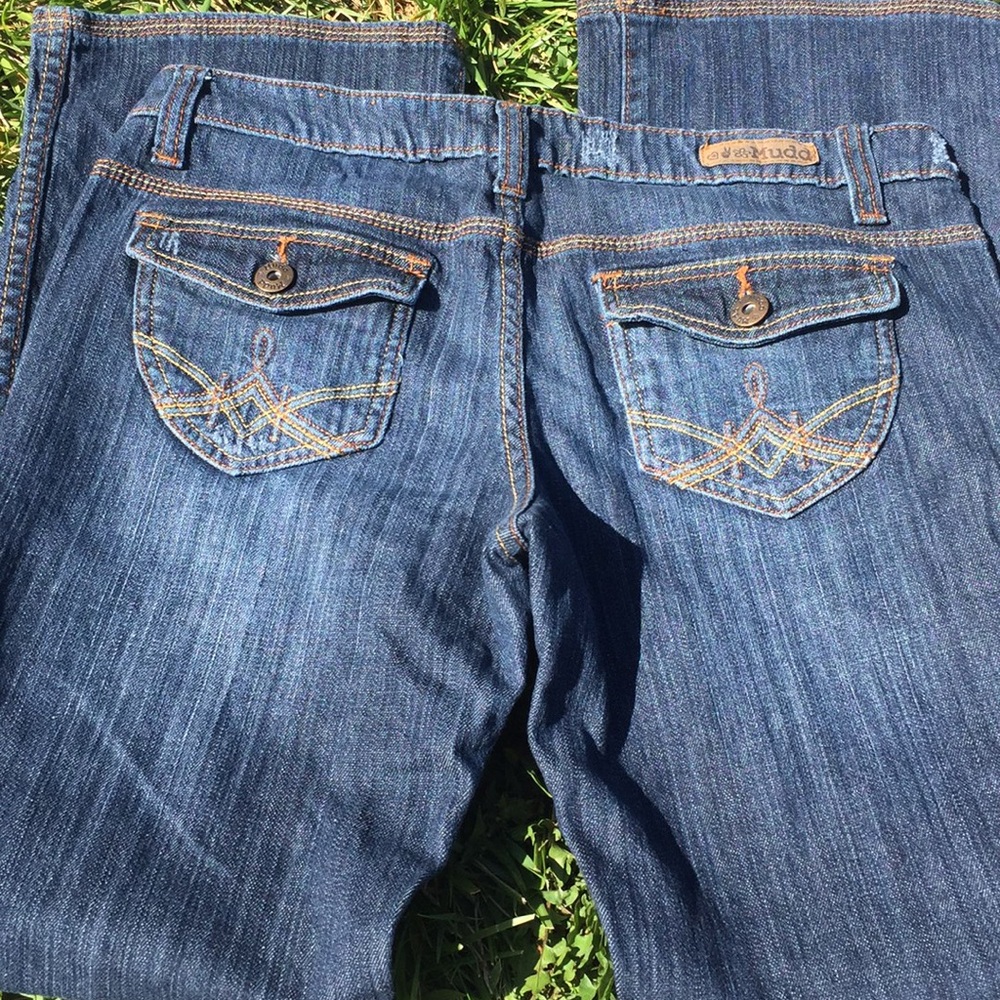mud blue jeans